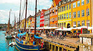 Reich emigra a Dinamarca