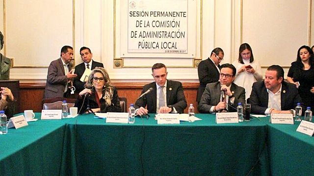 Creación de la Comisión de la Administración Publica