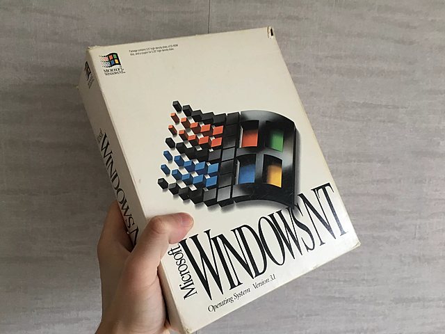 Windows NT 3.1