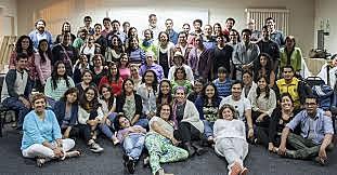 L.Perls se establecen en el instituto neoyorkino de terapia Gestaltica