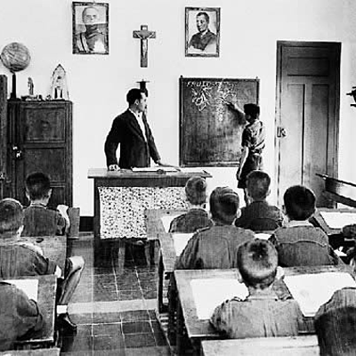 Timeline: EPISTEMOLOGÌA E HISTORIA DE LA PEDAGOGÌA