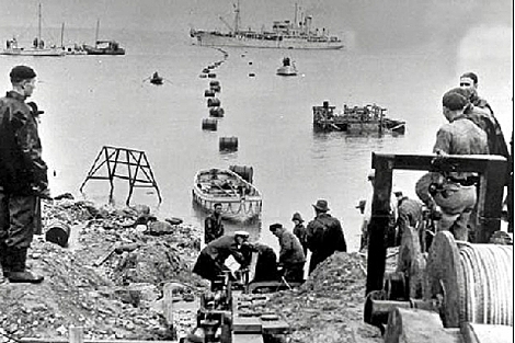 Primer cable submarino a través del Canal de la Mancha