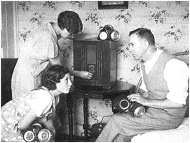 Primeros transmisiones por Radio