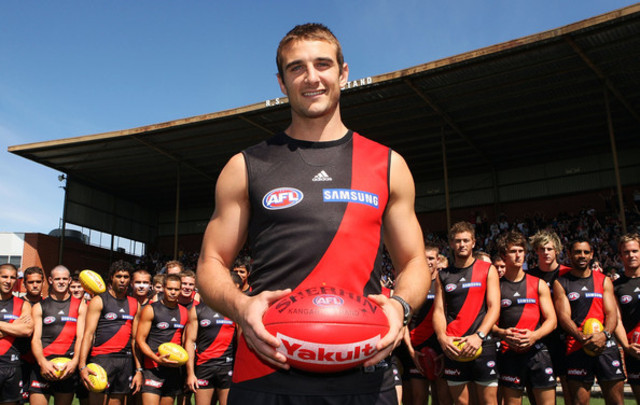 Turns Down AFL contact