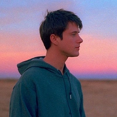 Alec Benjamin