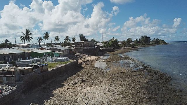 US Tests a Hydrogen Bomb in the Marshall Islands