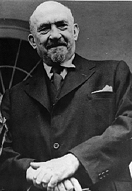 Chaim Weizmann becomes president of Israel.