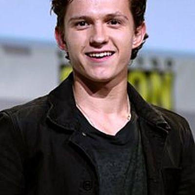 Timeline: Biografia de Tom Holland