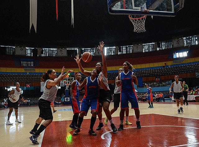 TRANSMICION DE BALONCESTO POR TV