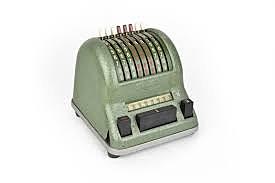 1623 – Calculadora mecánica