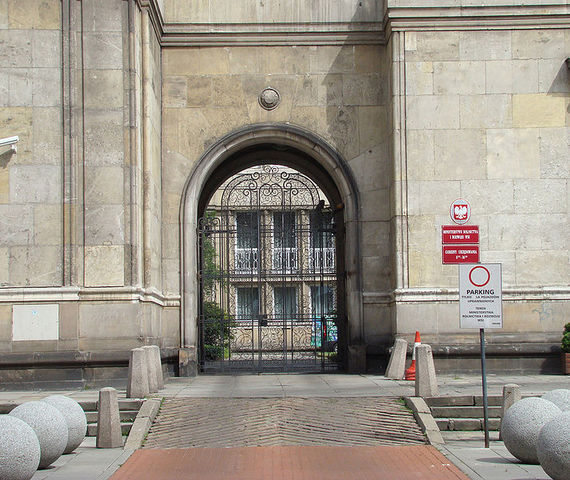 Ministry of Agriculture Issues Bio-Safety Certificates for GM Rice and a GM Corn Strain