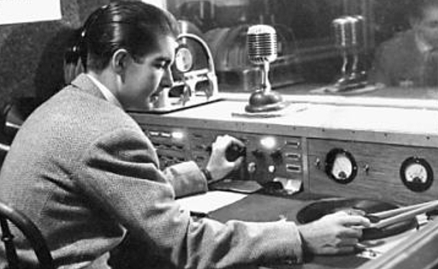 Es comptabilitzen 1400 emissores de ràdio a tot el món.