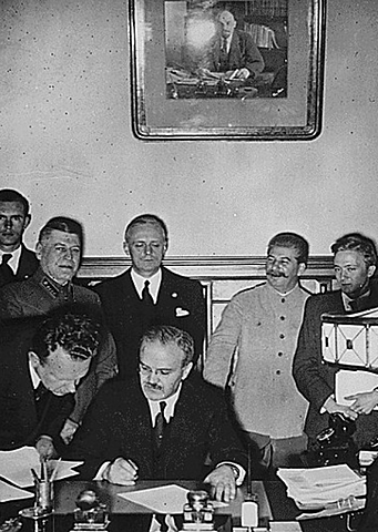 Ribbentrop/Molotov Pact
