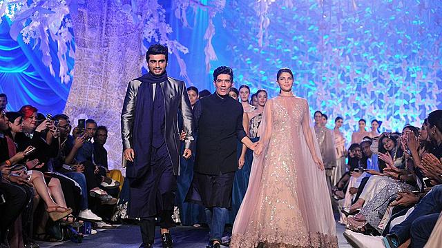 Manish Malhotra’s Lakmé Fashion Week opener