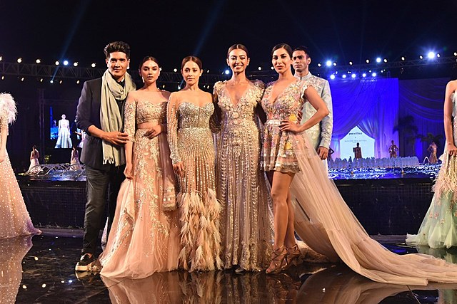 Manish Malhotra’s glittering summer couture 2018 collection