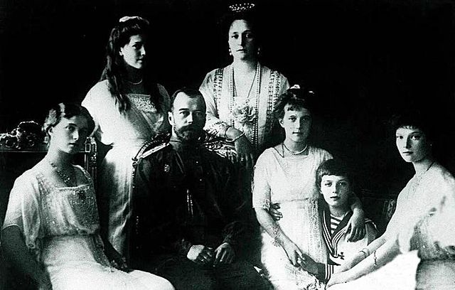 Execution of the tsar and his family ( Russia ) ( Civil War ) ( Lenin)