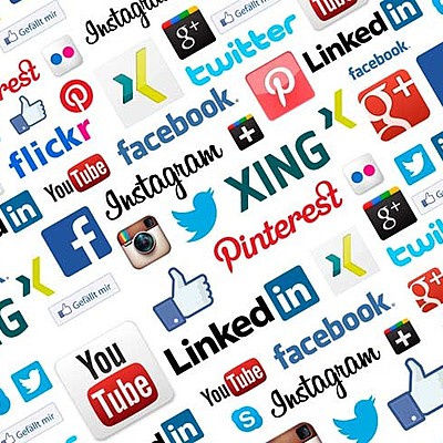 Timeline: REDES SOCIALES