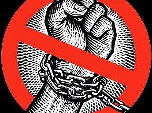 Ceara e a primeira provincia  a declarar extinta a escravidao