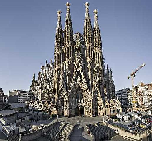 Templo Expiatorio de la Sagrada Familia - Antonio Gaudí - Barcelona, España