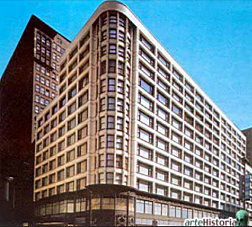 Schelsinger & Mayor Department Store