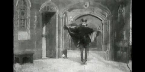 PRIMERA PELICULA DE TERROR