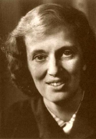 Dorothy Crowfoot Hodgkin discovered the three-dimensional structure of vitamin B12.