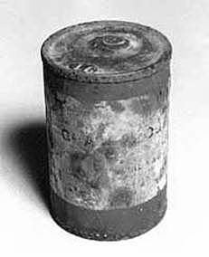 Latas sin abrelatas.