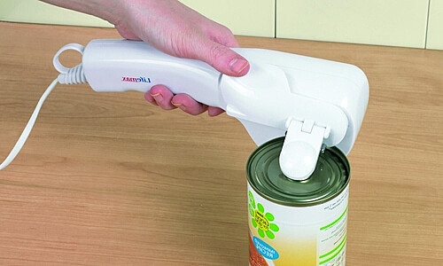 El abrelatas eléctrico