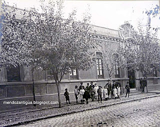 PRIMERA ESCUELA MENDOCINA