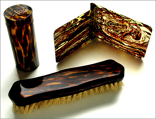 Patente do material celulóide pelos irmãos Hyatt