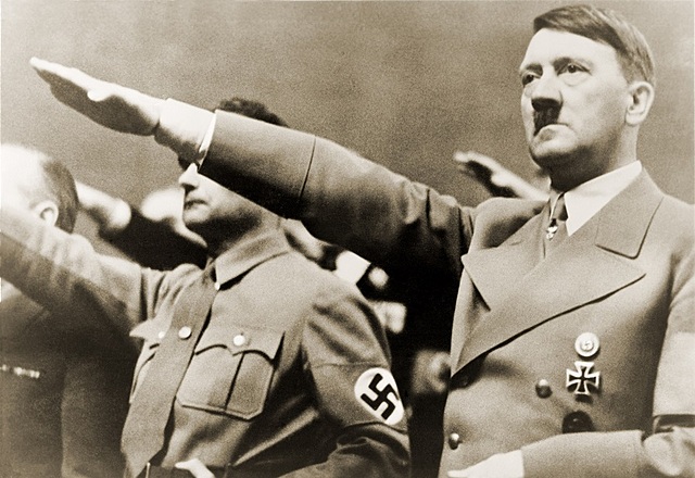 Adolf Hitler se torna líder do Partido Nazista