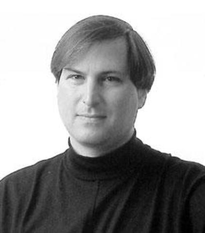 Jobs becomes permanent CEO of Apple