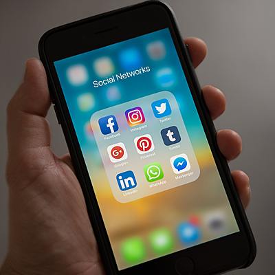 Timeline: History of Social Media - Drew Ilg