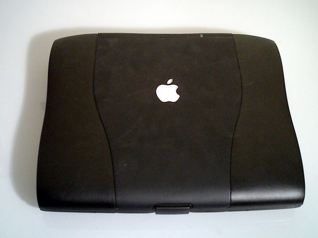 PowerBook G3 launched