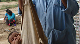 Timeline: historia de la salud publica, Intereses políticos y económicos