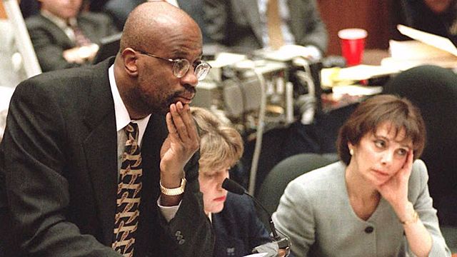 January 24,1995: The prosection begins it opening statement.
