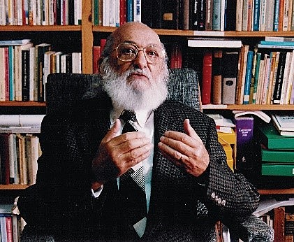 PAULO FREIRE (Brasil, 1921- 1997)