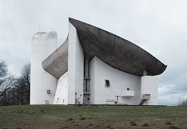 CORBUSIER - Notre Dame du Haut / Ronchamp
