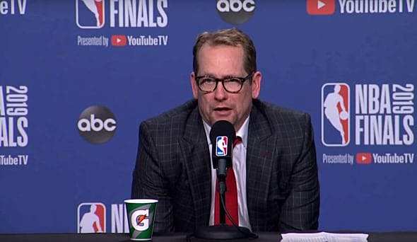 Nick Nurse lamenta lesão de Kevin Durant no jogo 5: “sentimos por ele”