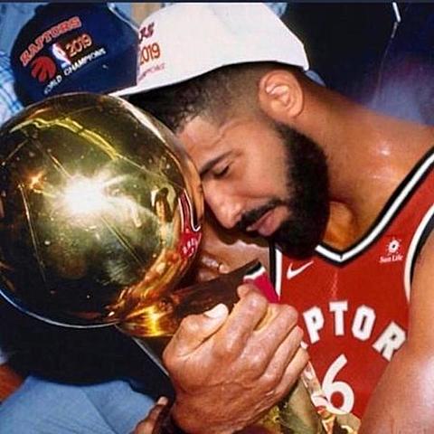 Drake cumpre “promessa de bêbado” e lança músicas para celebrar título da NBA
