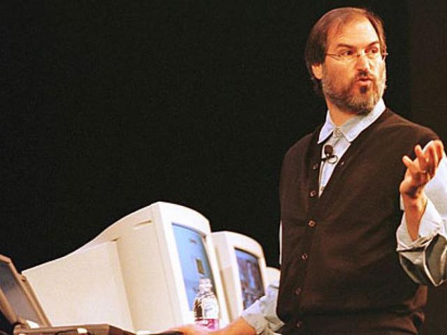 Steve Jobs regresa a Apple