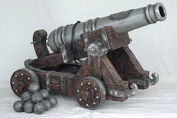 APARICIÓN DE LA PÓLVORA COMO USO BÉLICO