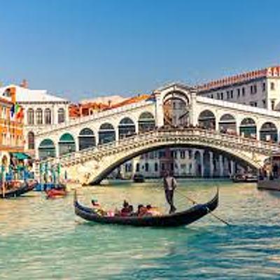 Timeline: ΚΑΛΟΚΑΙΡΙΝΕΣ ΔΙΑΚΟΠΕΣ