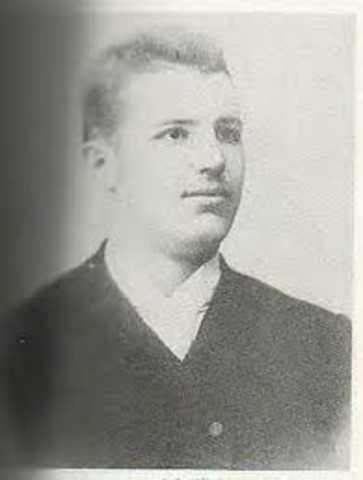 adolf hitler va deixar destudiar...