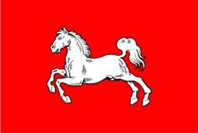 Hanovers take British Crown.