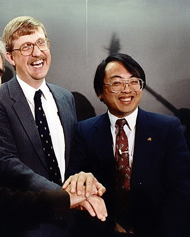 Francis Collins y Lap-Chee Tsui