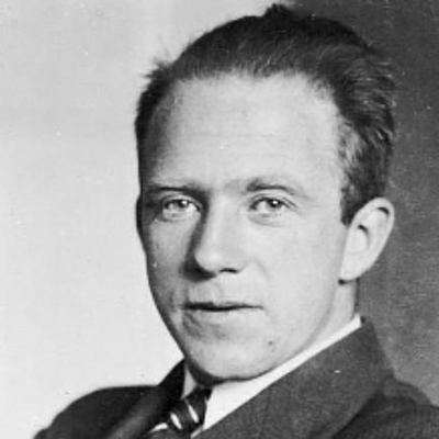 Timeline: Werner Karl Heisenberg(1901-1976)