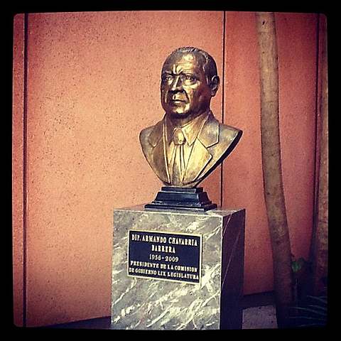 Se promulga la segunda enmienda que eliminaba todas las restricciones para la reelección