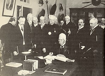 El Círculo nacional porfirista organiza un plebiscito entre gobernadores