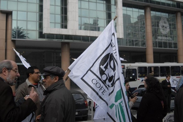 Dialogo congelado con públicos.